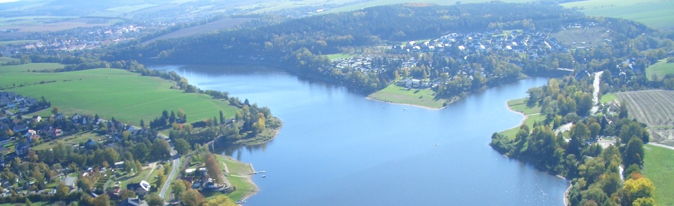 Luftaufnahme der Talsperre Malter